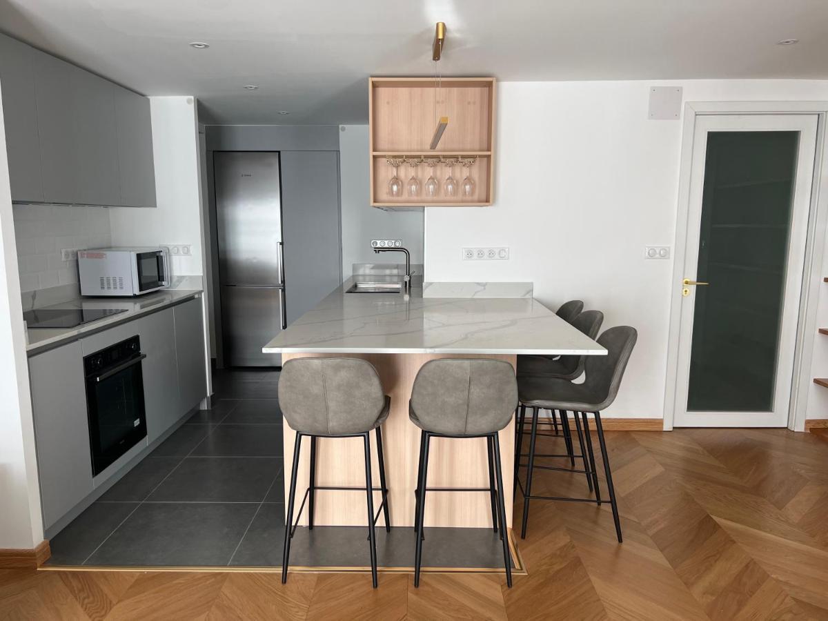 Suite Deluxe Au Carre Cathedrale En Hypercentre Saint Denis ภายนอก รูปภาพ