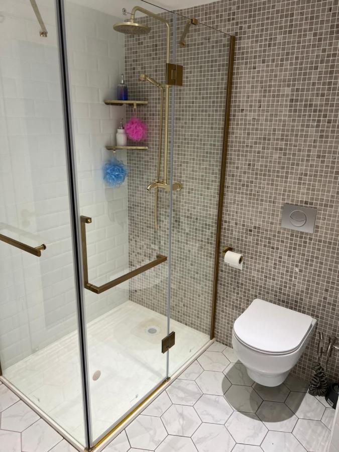 Suite Deluxe Au Carre Cathedrale En Hypercentre Saint Denis ภายนอก รูปภาพ